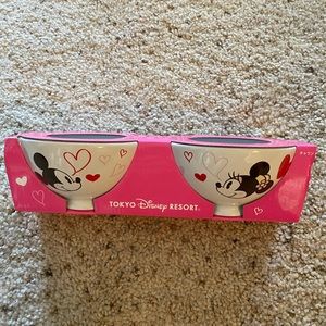 Tokyo Disney couples bowl